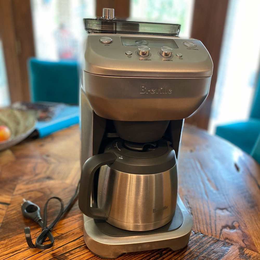 Breville ® Grind Control ™ 12-Cup
Coffee Maker - Auto start